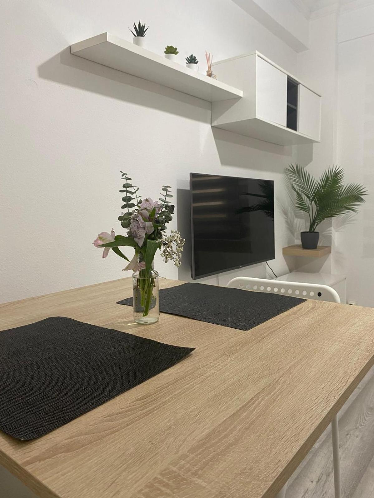 Apartamento San Anton อูเอสกา ภายนอก รูปภาพ